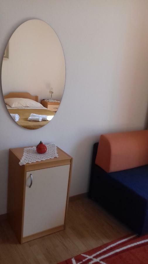 Rooms Katija 马里斯通 外观 照片